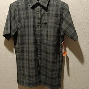 Short sleeve shirt
